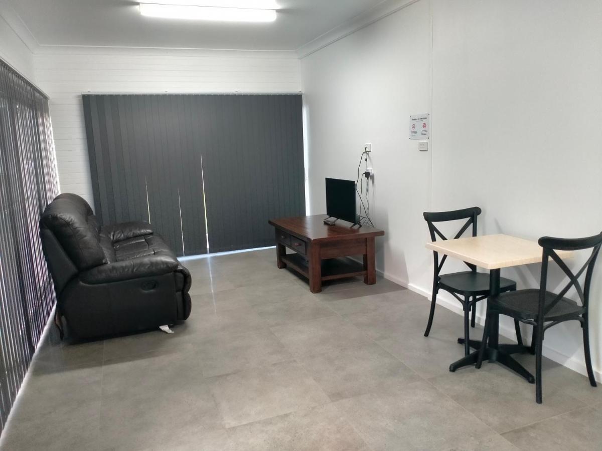 Australian Motor Home Tourist Park Twelve Mile Creek Karuah Exterior photo